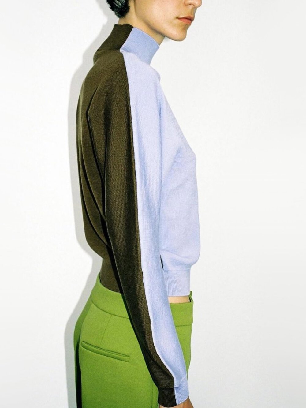 Gauchere Colourblock Merino Turtleneck in Lilac/Khaki, size Small